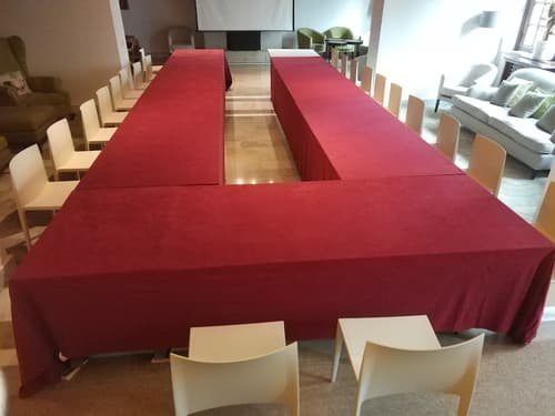 Parador De Santillana De Gil Blas, Meeting facility