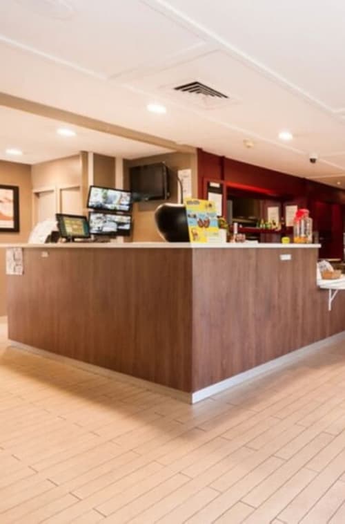 Hotel Campanile Biarritz, Reception