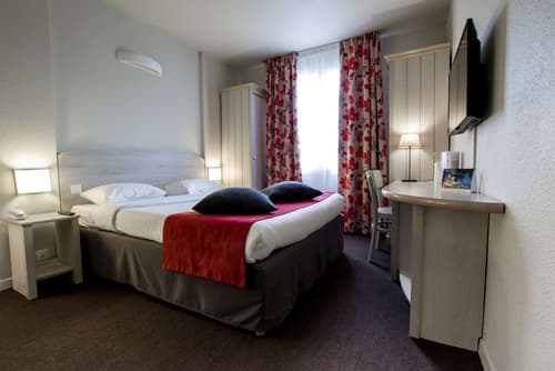 Campanile Val de France, Room