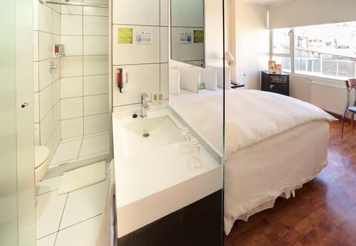 Hotel LP Columbus, Room