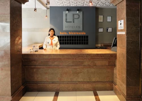 Hotel LP Columbus, Reception