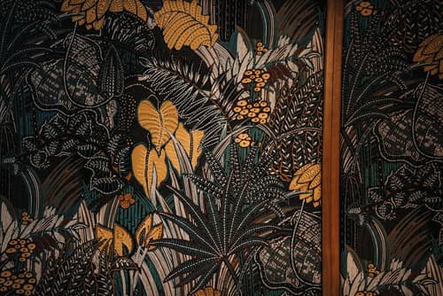 White Sands Hotel, Lobby