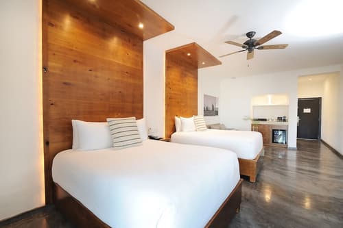 Bahia Hotel & Beach House