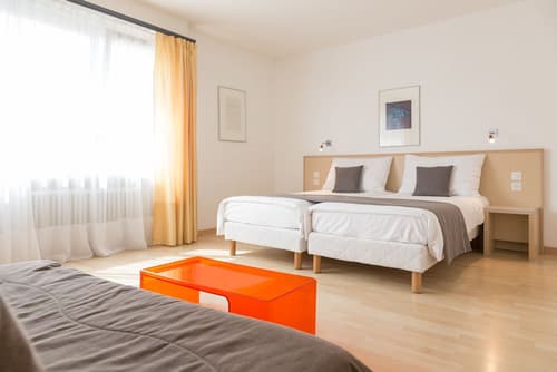 Hotel des Arts, Room