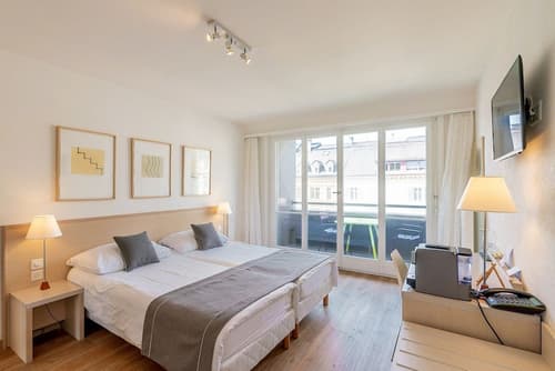 Hotel des Arts, Room