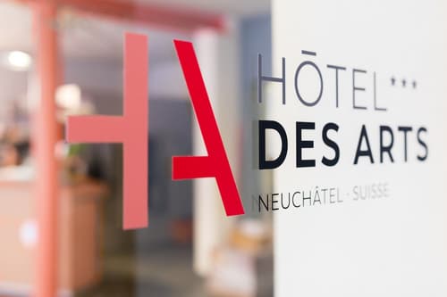 Hotel des Arts, Primary image