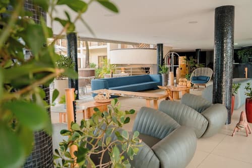 Afago Mareiro Hotel, Reception