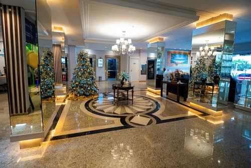 Tarobá Hotel, Lobby