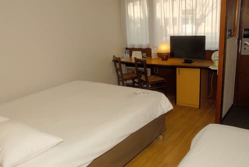 Kyriad Direct Marseille Est - La Valentine