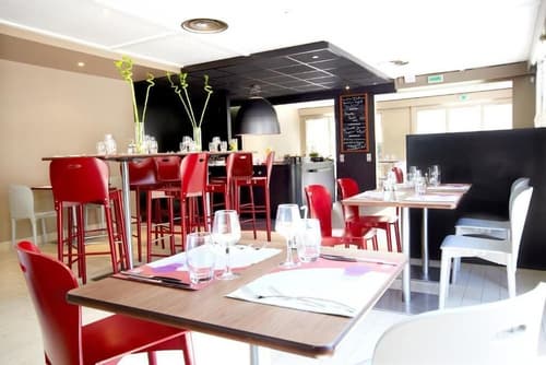 Kyriad Direct Marseille Est - La Valentine