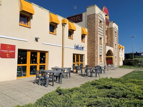 Brit Hotel Essentiel Tours Sud – Chambray-lès-Tours, Exterior