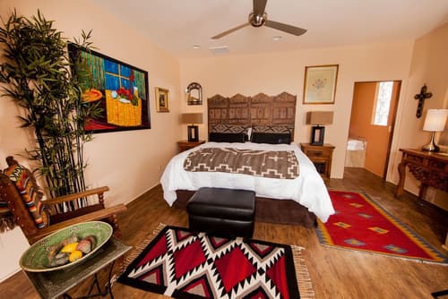 A Sunset Chateau, Room