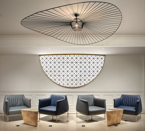 Occidental Taksim, Lobby sitting area