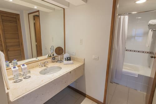 Sonesta Hotel Cali, Room