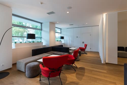 M Hotel Ljubljana, Reception