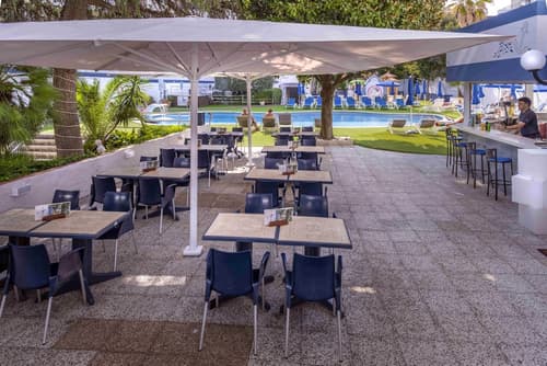 GHT Balmes, Hotel, Aparthotel & SPLASH, Terrace/patio