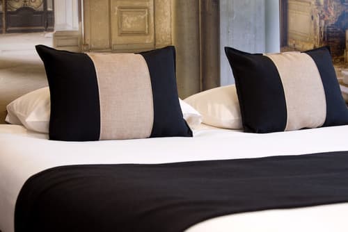 Hôtel des Ducs, Room