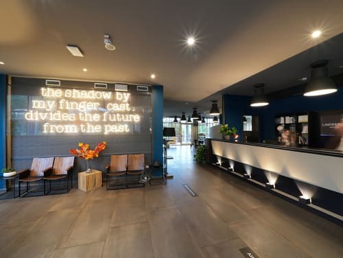 La Meridiana Bleisure Hotel, Reception