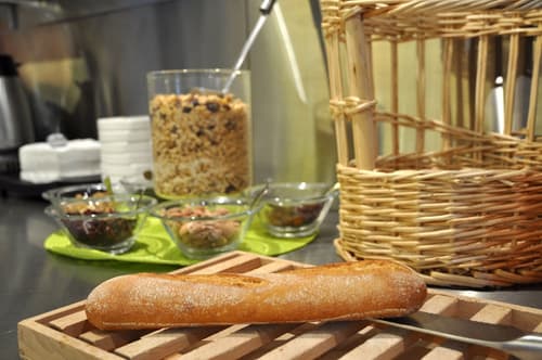 BHôtel De Caen, Food and drink