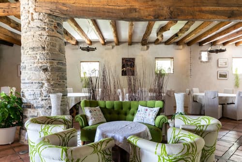 Domaine De Bassilour, Lobby lounge