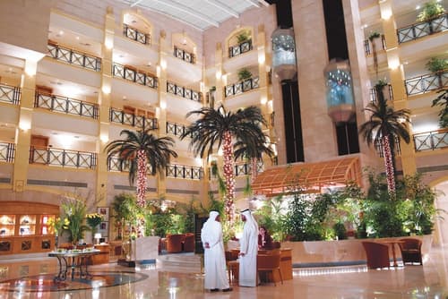Al Ain Rotana, Lobby lounge