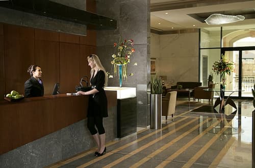 Al Ain Rotana, Reception