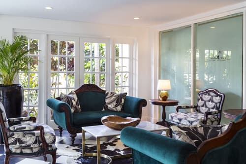 Coco Palm, Lobby sitting area