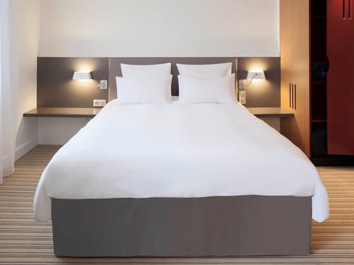 Novotel Suites Geneve Aeroport, Room