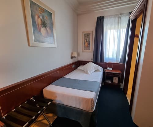 Hotel Gran Legazpi, Room