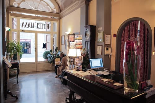 Hotel Villa Liana, Interior entrance