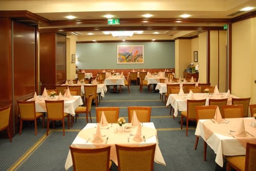 Best Western Premier Hotel Astoria, Restaurant