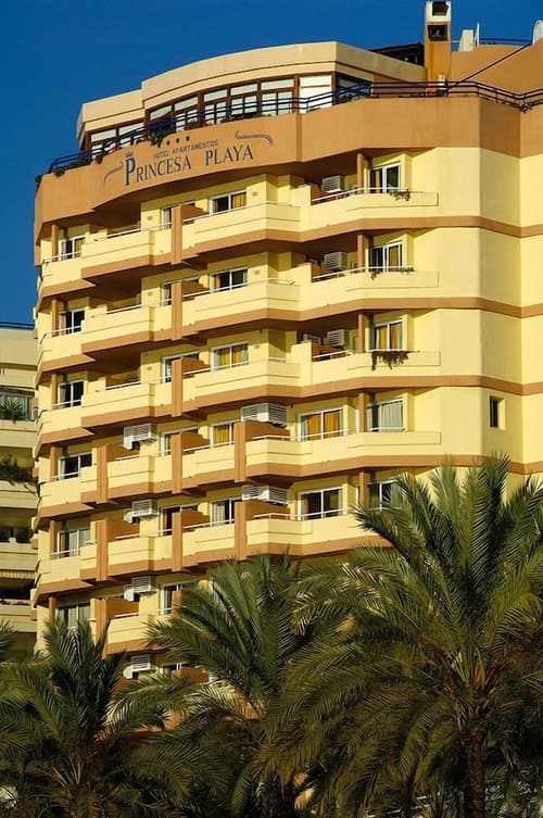 Ona Princesa Playa, Front of property