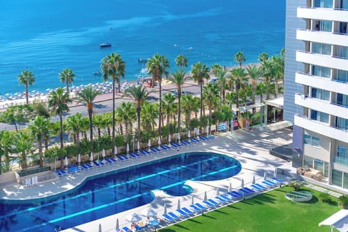 Porto Bello Hotel Resort & Spa