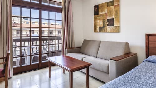 Apartamentos Be Smart Florida Plaza, Room