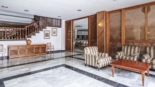 Apartamentos Be Smart Florida Plaza, Lobby sitting area