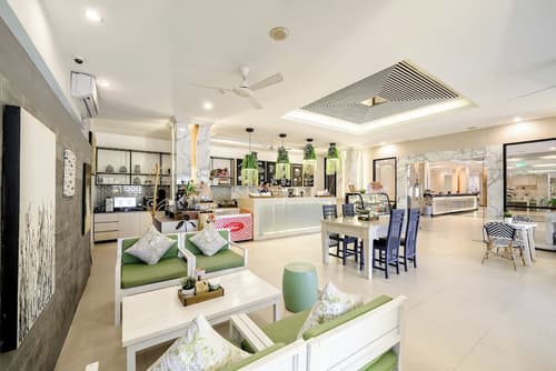 Andamantra Resort and Villa Phuket, Lobby lounge
