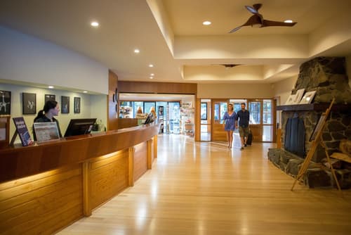 Freycinet Lodge, Interior entrance