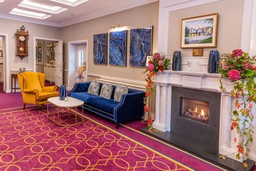 Cork’s Vienna Woods Hotel and Villas, Lobby