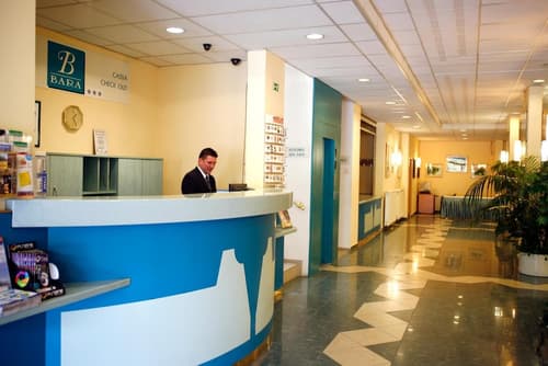 Hotel Bara Budapest, Lobby