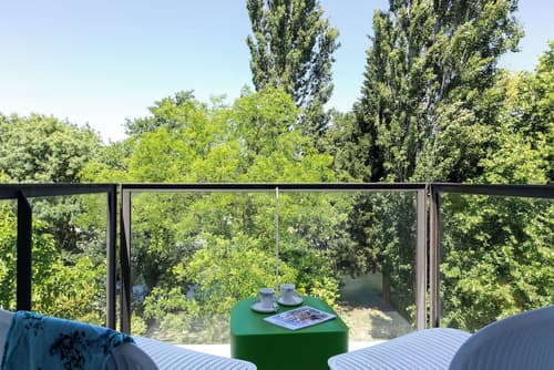 SOWELL HOTELS Domaine de la Petite Isle, Terrace/patio