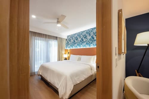 voco Surfside Aruba by IHG