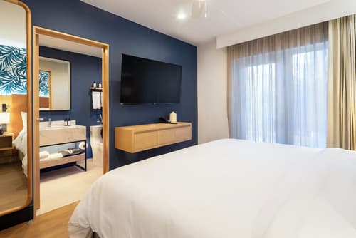 voco Surfside Aruba by IHG