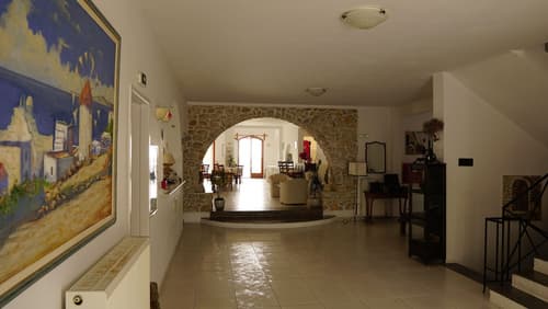 Hotel Eri, Check-in/check-out kiosk