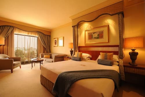 Peermont D'oreale Grande at Emperors Palace, Room