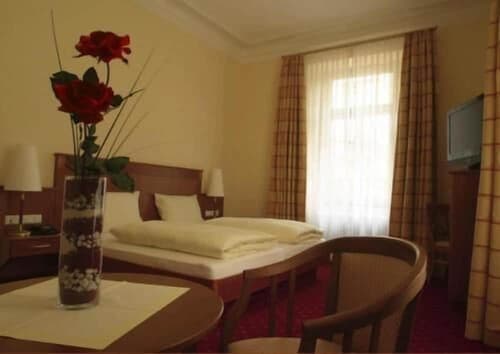 Hotel Schweizer Hof, Room