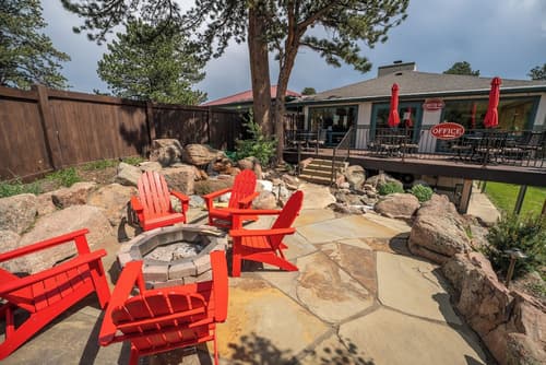 Estes Mountain Inn, Lobby sitting area