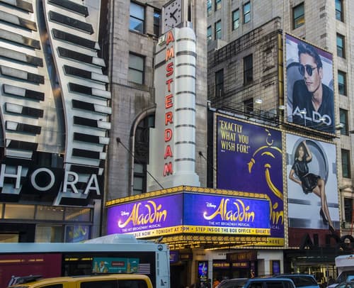 Citadines Connect Fifth Avenue New York, Theater show