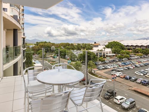 Park Regis City Quays, Room