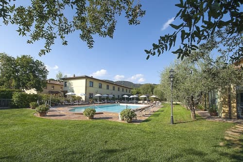 Relais dell'Olmo, Outdoor pool