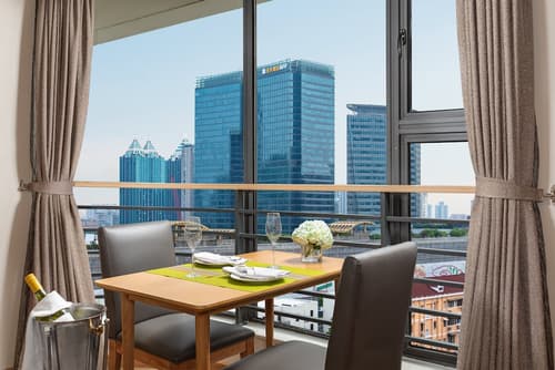 Holiday Inn Shanghai Hongqiao Central by IHG, Room